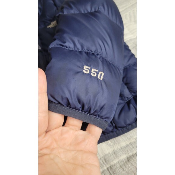 The North Face Toddler 3T 550 Reversible Down Puffer Jacket – Navy & Red Plaid - Picture 4 of 11